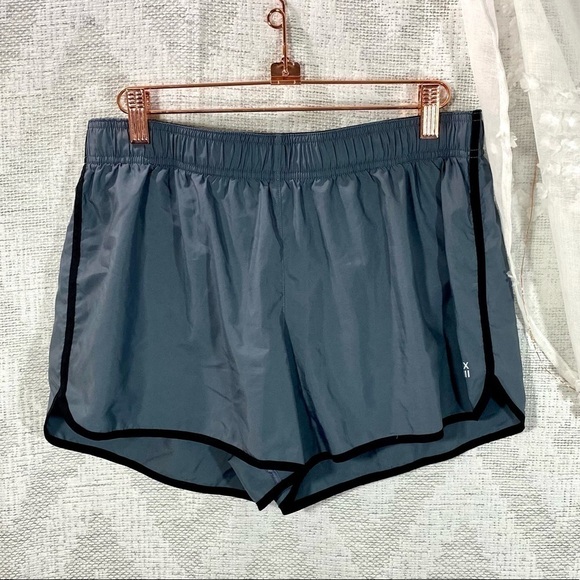 Victoria’s Secret sport the player run short grey size M - Picture 1 of 5